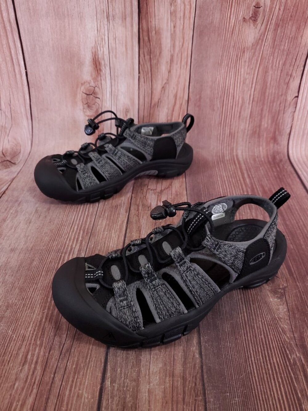Keen Mens Size 7.5 Newport H2 Water Sandals Black Gray Outdoor Hiking 1022252